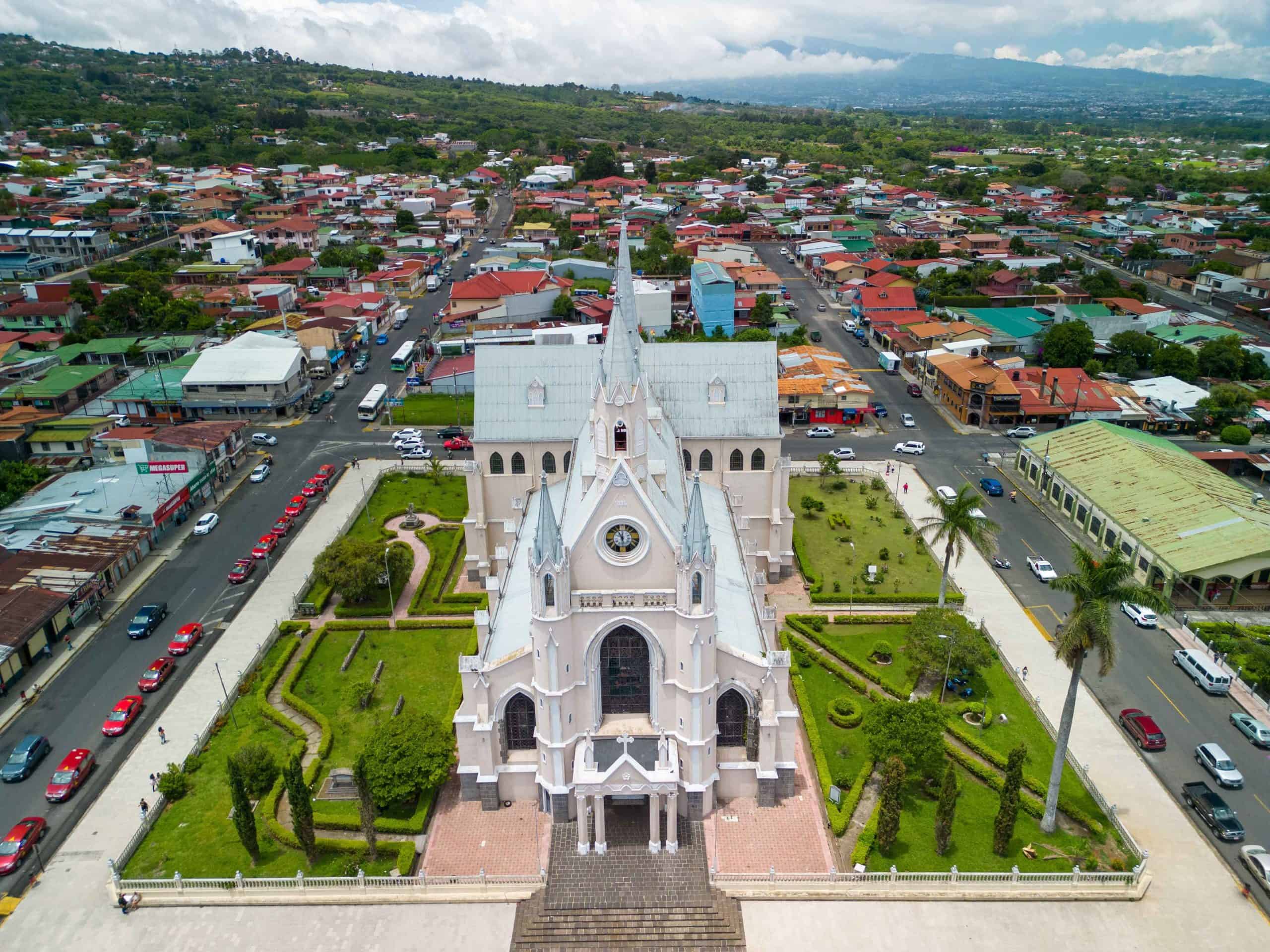 Why Live in Heredia?